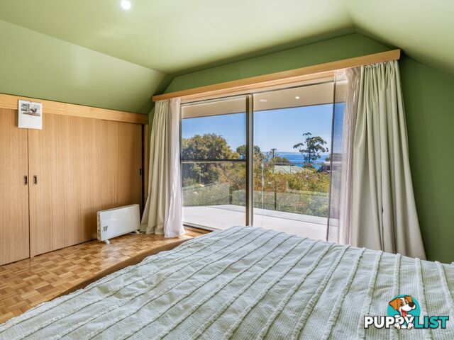 16 Pacific Drive BINALONG BAY TAS 7216