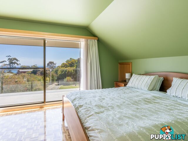 16 Pacific Drive BINALONG BAY TAS 7216