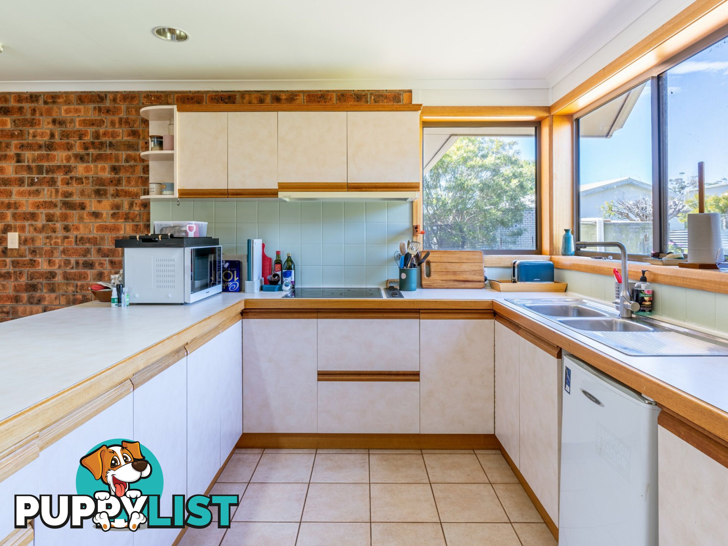 16 Pacific Drive BINALONG BAY TAS 7216