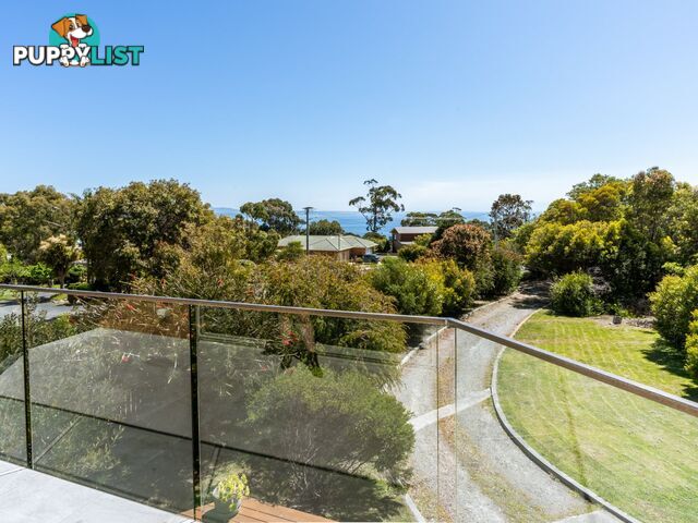 16 Pacific Drive BINALONG BAY TAS 7216