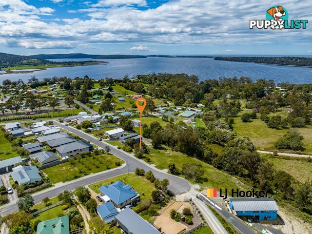 13 Bayvista Rise ST HELENS TAS 7216