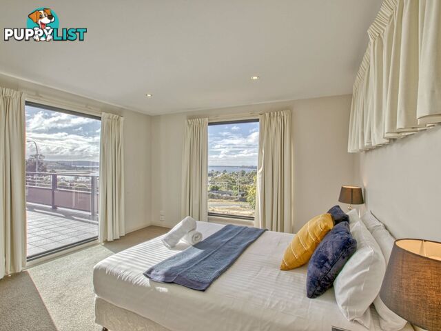 61 Lawry Heights ST HELENS TAS 7216
