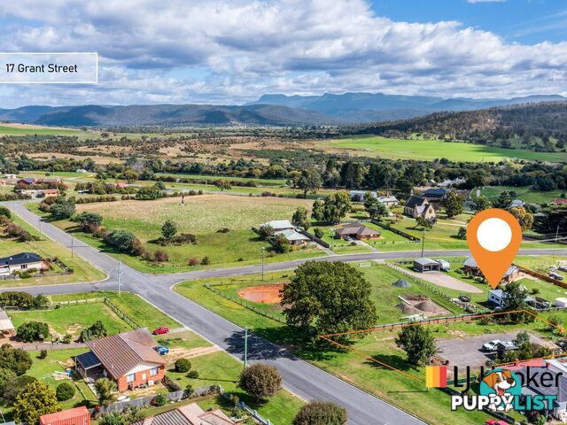 17 Grant Street FINGAL TAS 7214