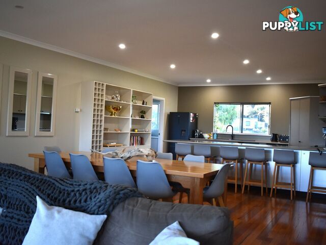 106 Main Road BINALONG BAY TAS 7216