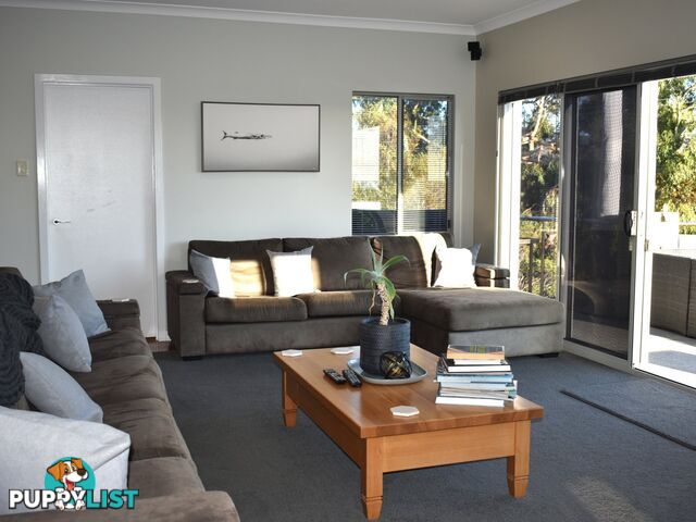 106 Main Road BINALONG BAY TAS 7216