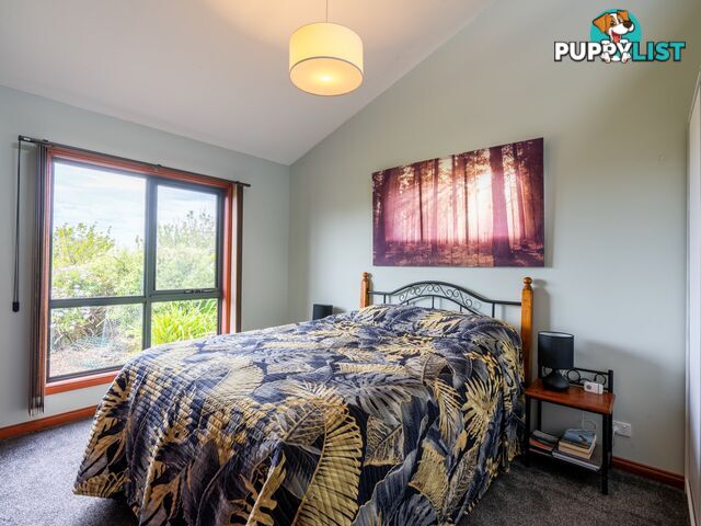 16 Bayvista Rise ST HELENS TAS 7216