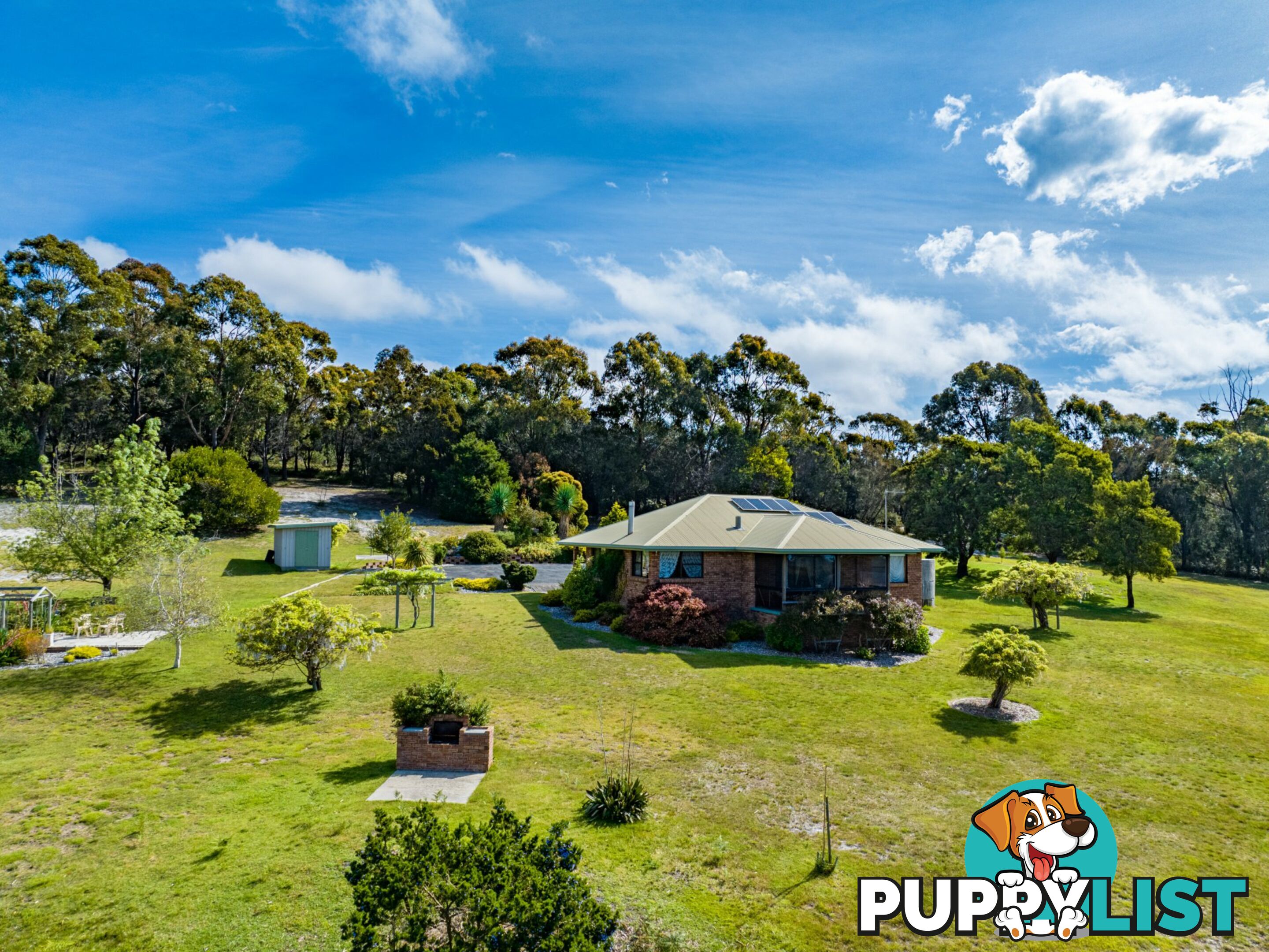 74 Gardens Road BINALONG BAY TAS 7216