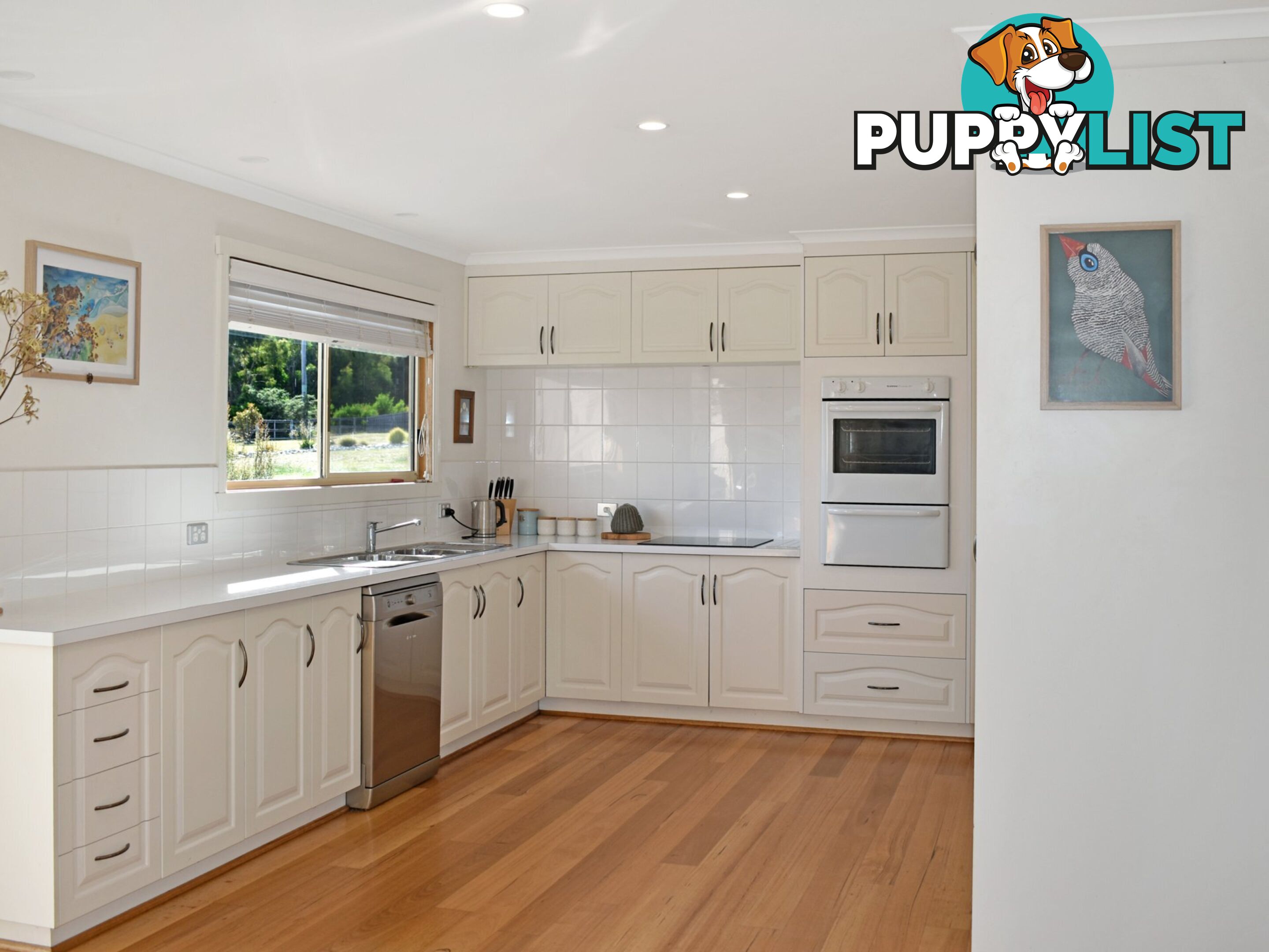 39 Coffey  Drive BINALONG BAY TAS 7216