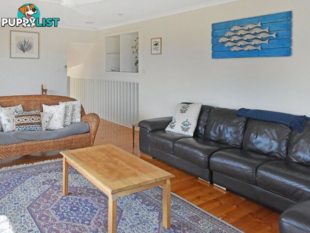 39 Coffey  Drive BINALONG BAY TAS 7216