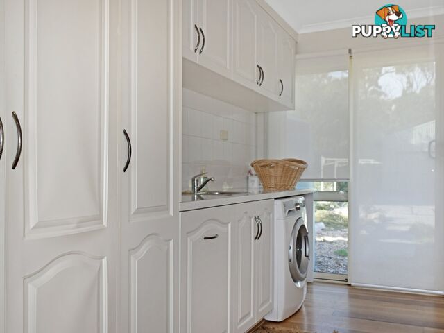 39 Coffey  Drive BINALONG BAY TAS 7216