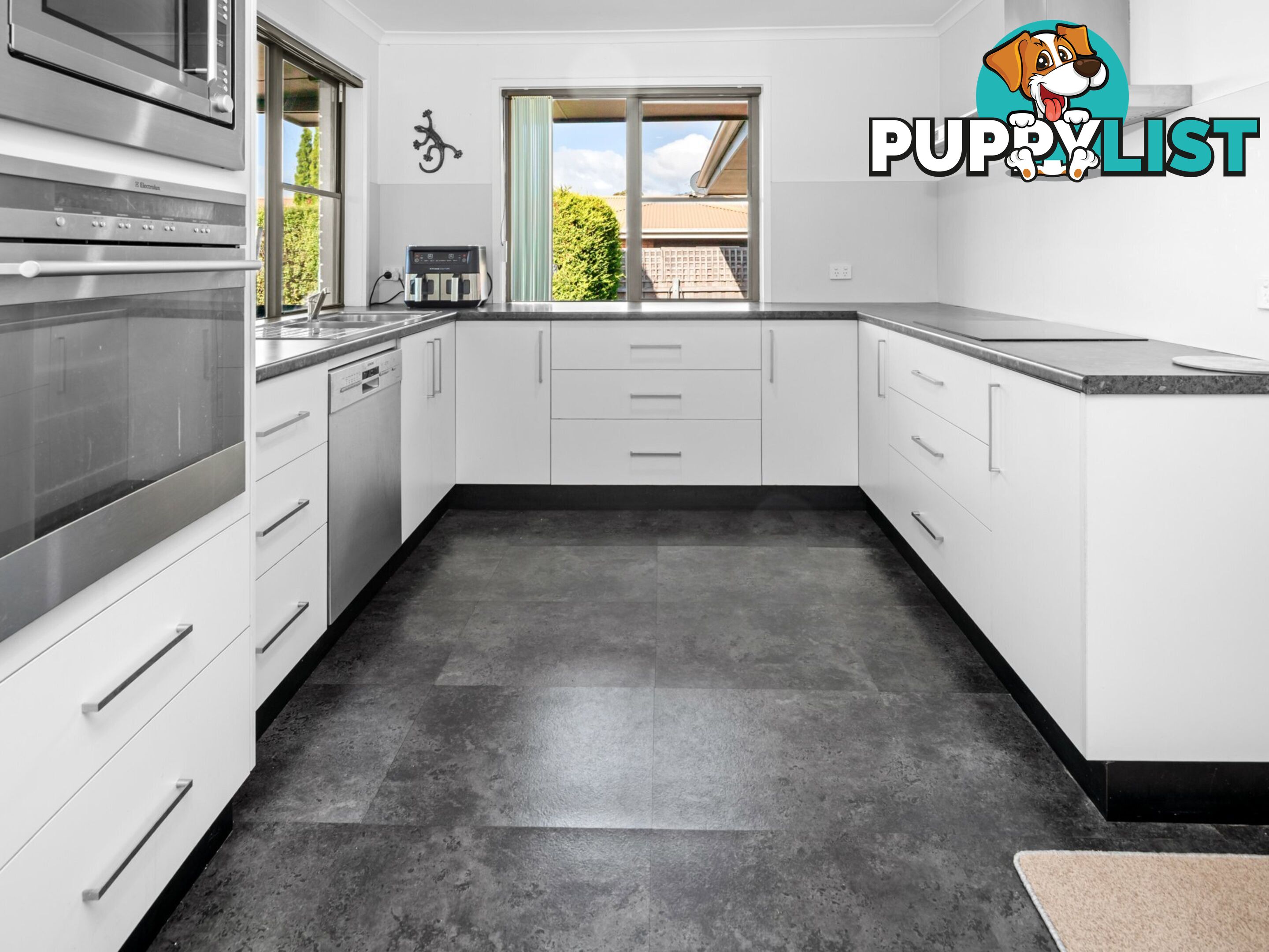 8 Groom Street ST HELENS TAS 7216