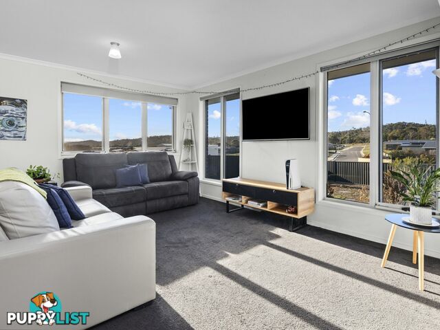 195 Hazard Drive COLES BAY TAS 7215