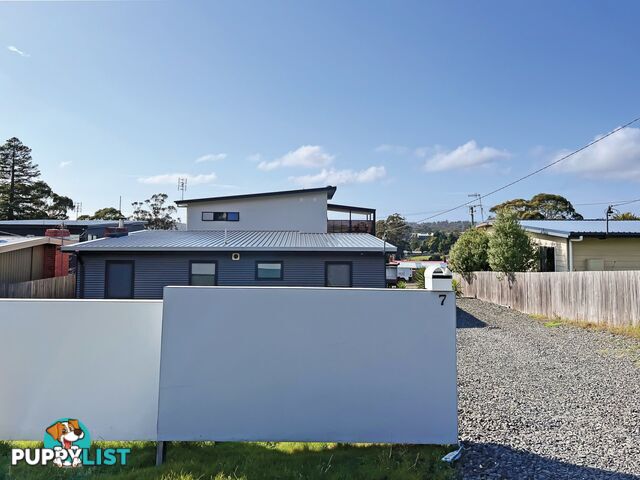 7 Halcyon Grove ST HELENS TAS 7216