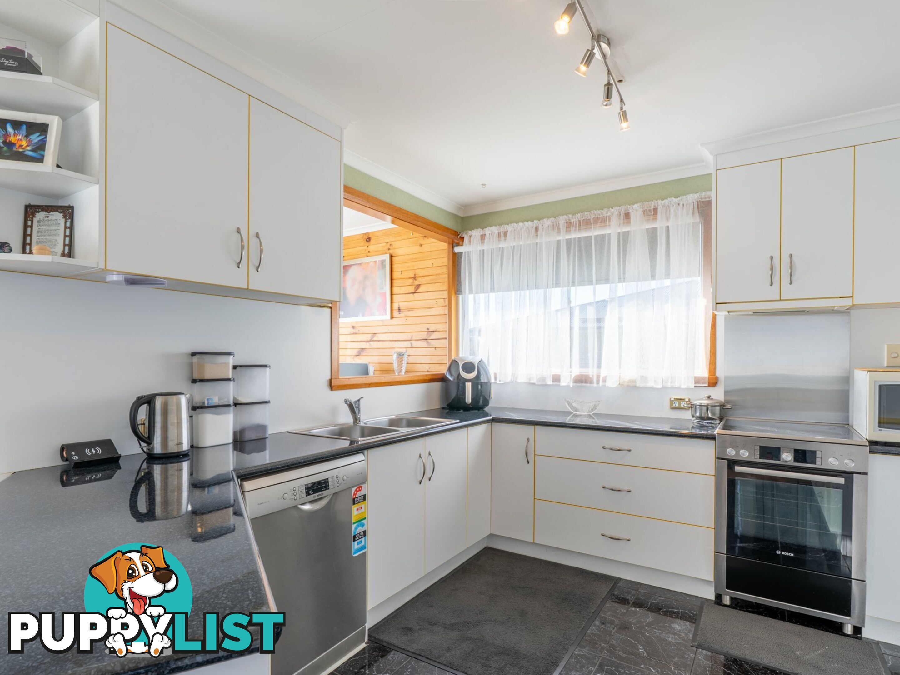 3 Iliad Grove ST HELENS TAS 7216