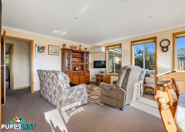 Unit 2/2 Heather Place ST HELENS TAS 7216