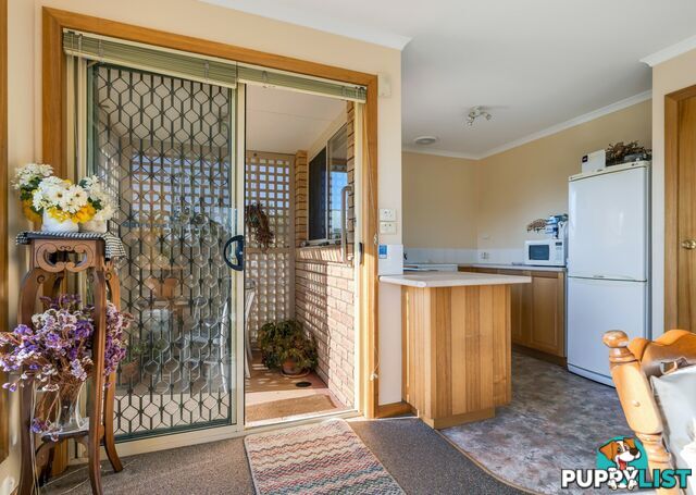 Unit 2/2 Heather Place ST HELENS TAS 7216