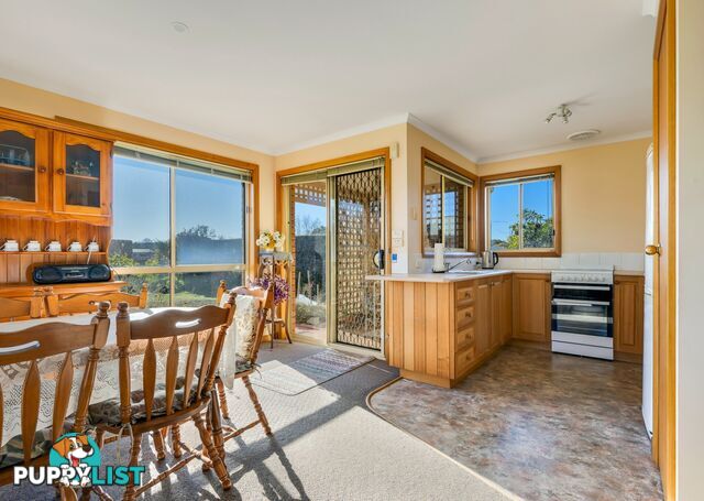 Unit 2/2 Heather Place ST HELENS TAS 7216