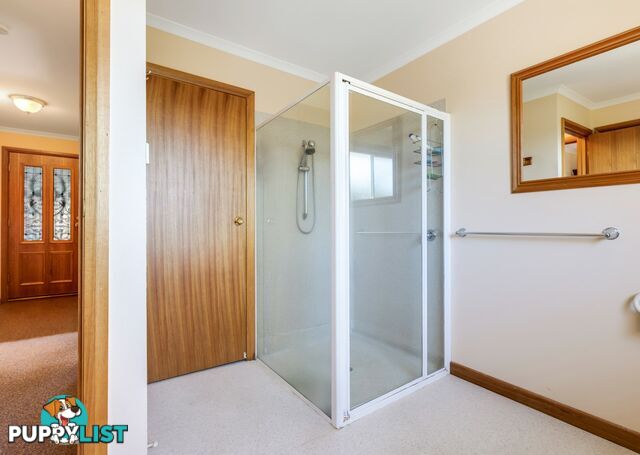 Unit 2/2 Heather Place ST HELENS TAS 7216