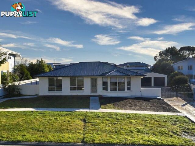 35 Gordon Street SWANSEA TAS 7190