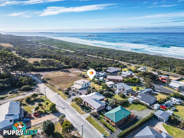 14 Charles Street BEAUMARIS TAS 7215