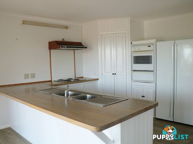 188 Main Road BINALONG BAY TAS 7216
