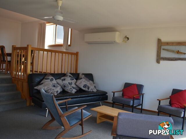 188 Main Road BINALONG BAY TAS 7216