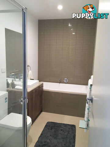 102/5 Collared Close BUNDOORA VIC 3083