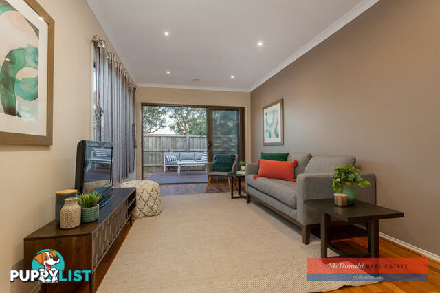 33 Burnham Crescent Keysborough VIC 3173