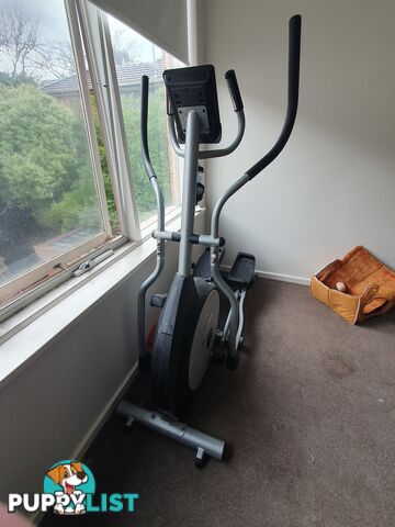 GoFit Platinum Cross Trainer (GFELP01) Excellent Condition