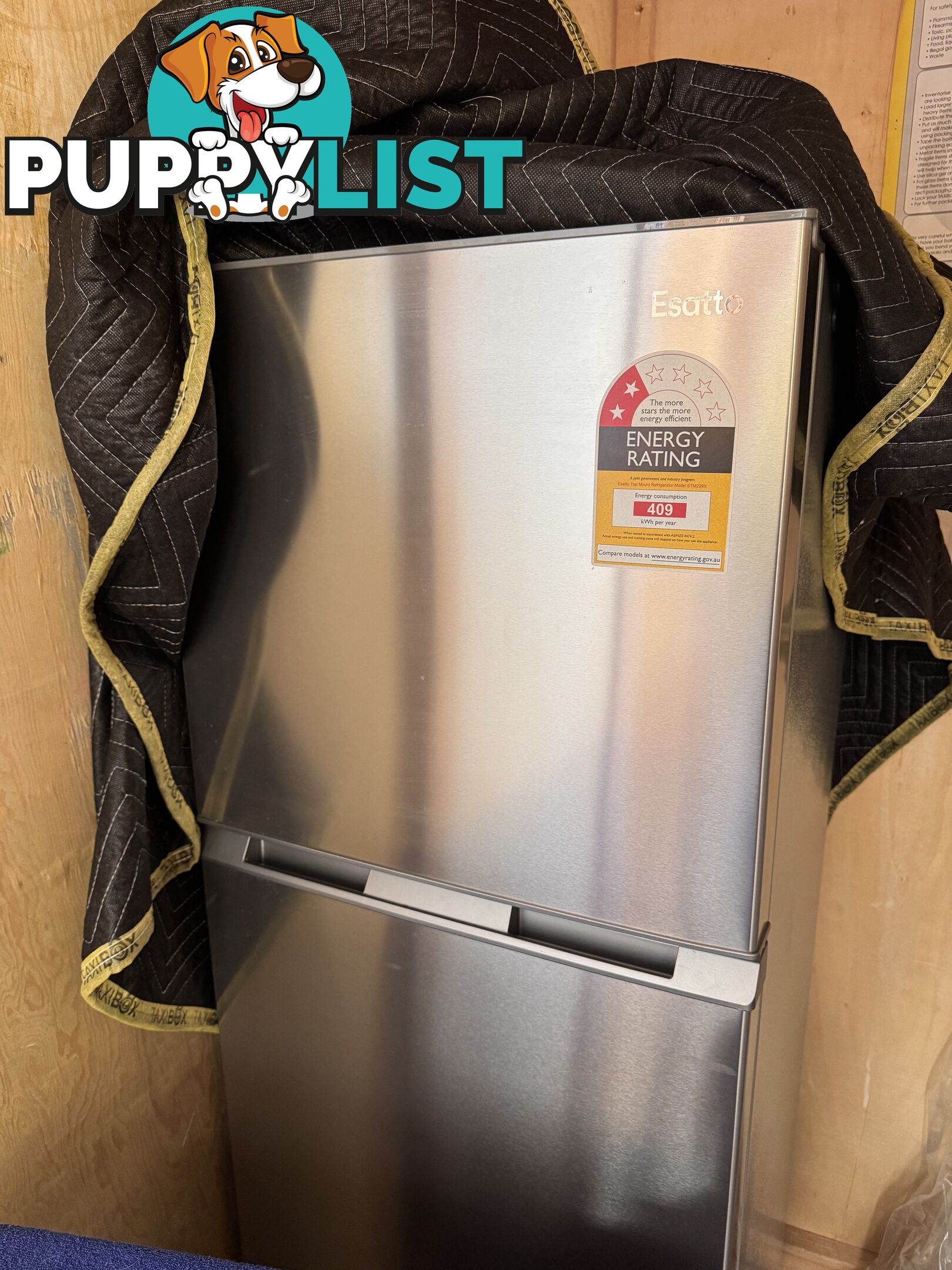 Fridge / Freezer - Must Sell by Sat 12 July