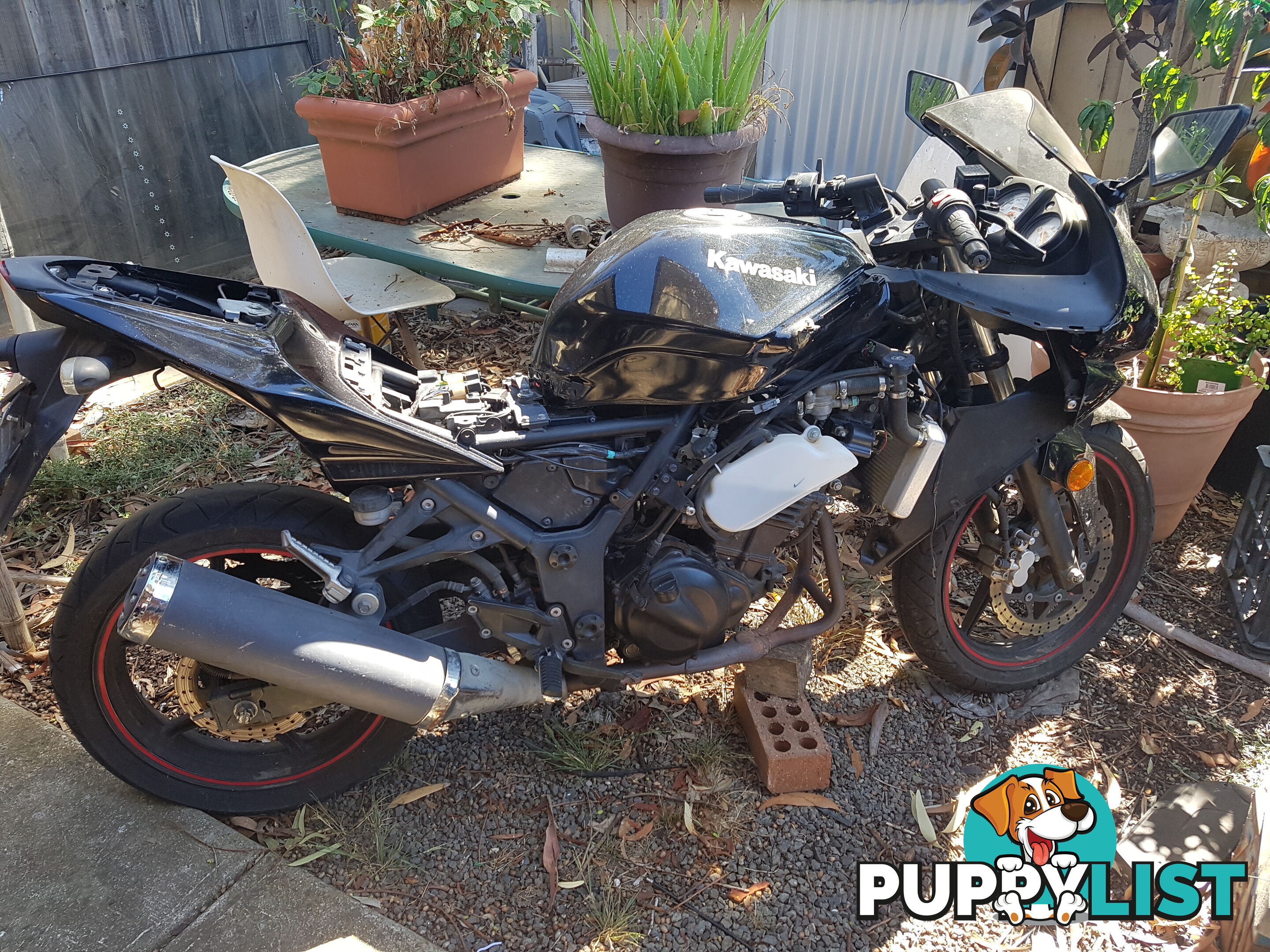 2012 Kawasaki Ninja 250R (EX250J) $600