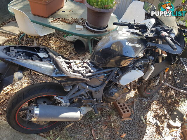 2012 Kawasaki Ninja 250R (EX250J) $600