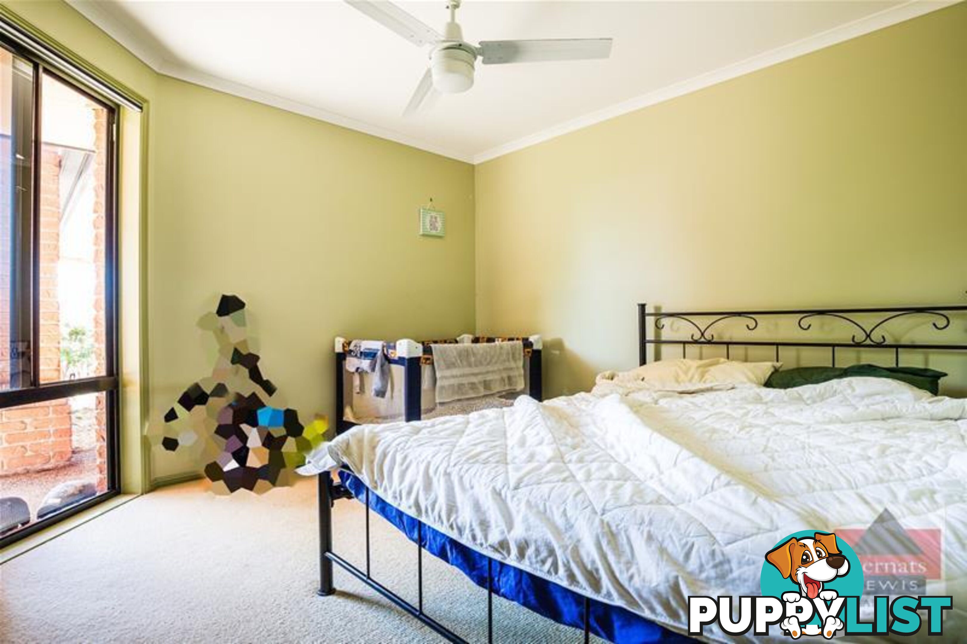 5 Clarke Close Edens Landing QLD 4207