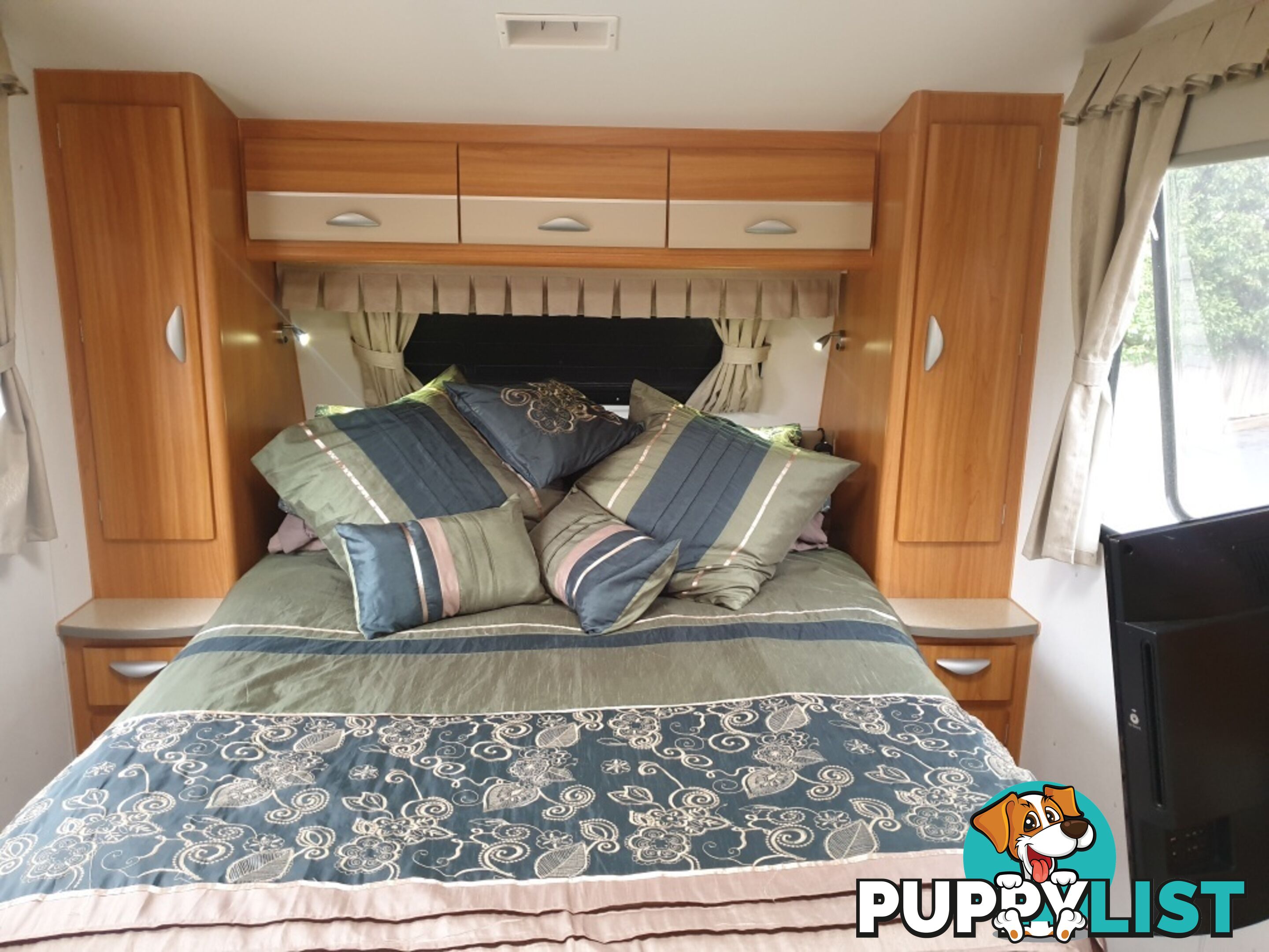 2013 Coromal LIFESTYLE L667s Semi Off Road Caravan