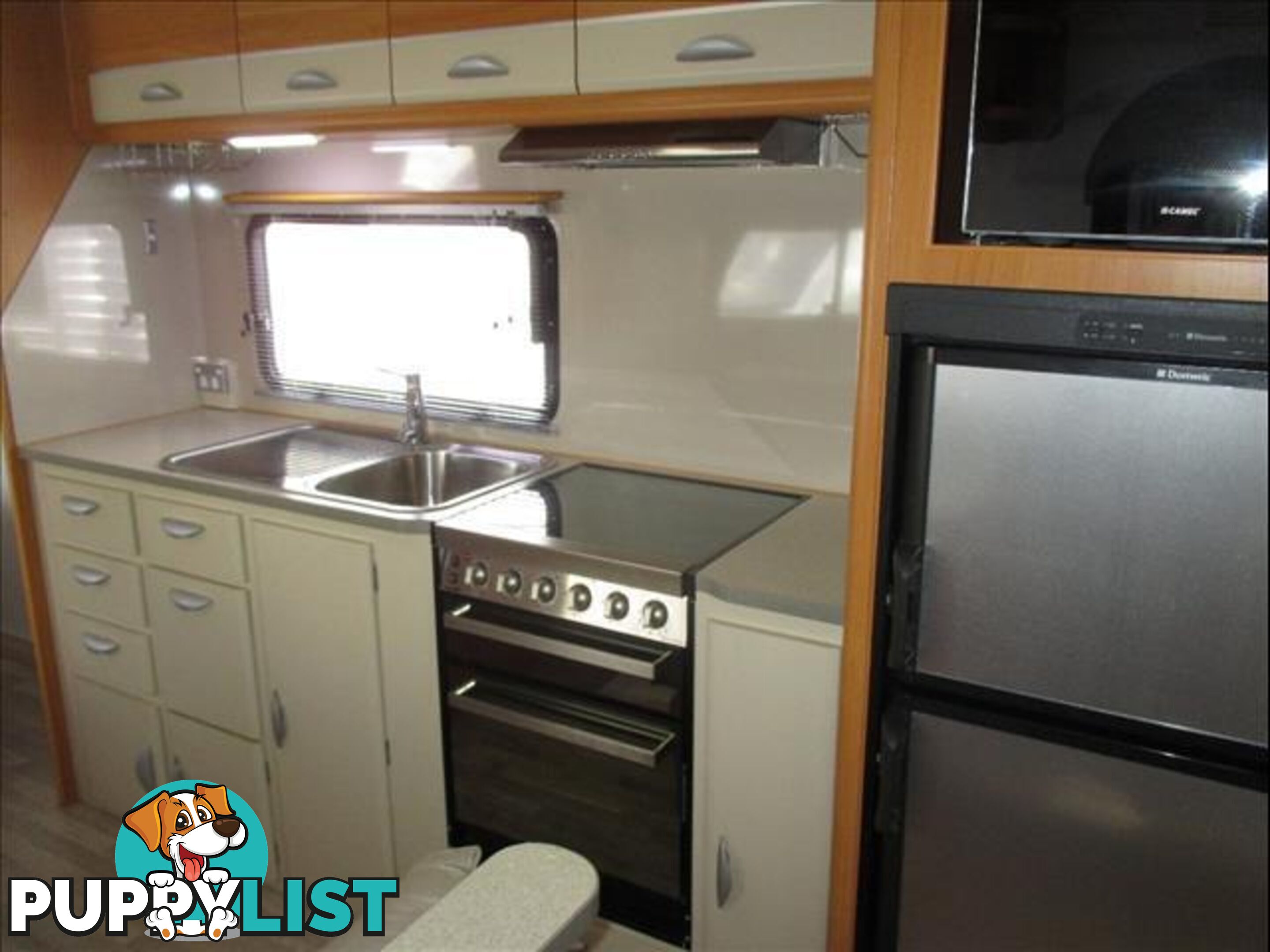 2013 Coromal LIFESTYLE L667s Semi Off Road Caravan