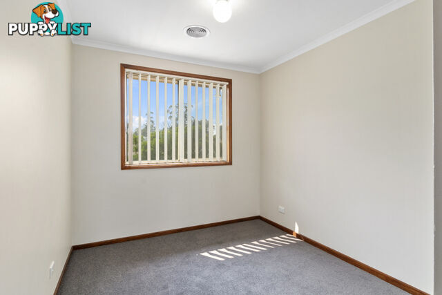 61 Crest Park Parade QUEANBEYAN NSW 2620