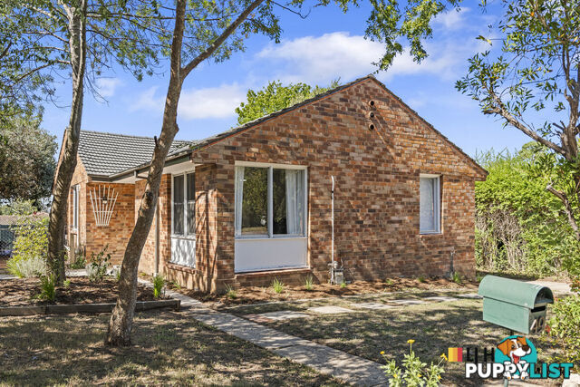 49 Walker Crescent NARRABUNDAH ACT 2604