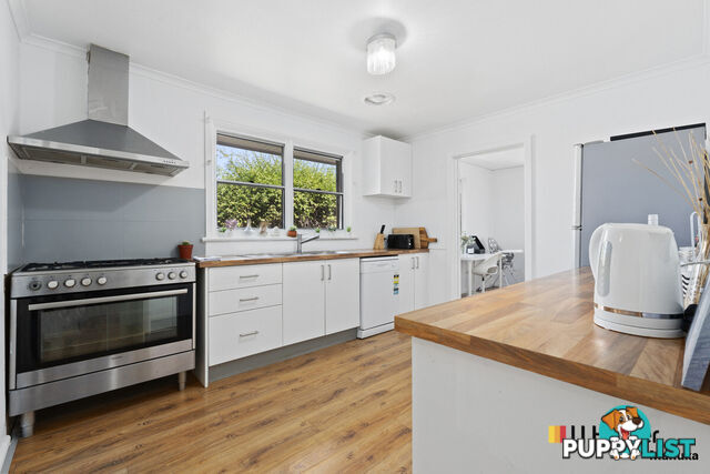 49 Walker Crescent NARRABUNDAH ACT 2604