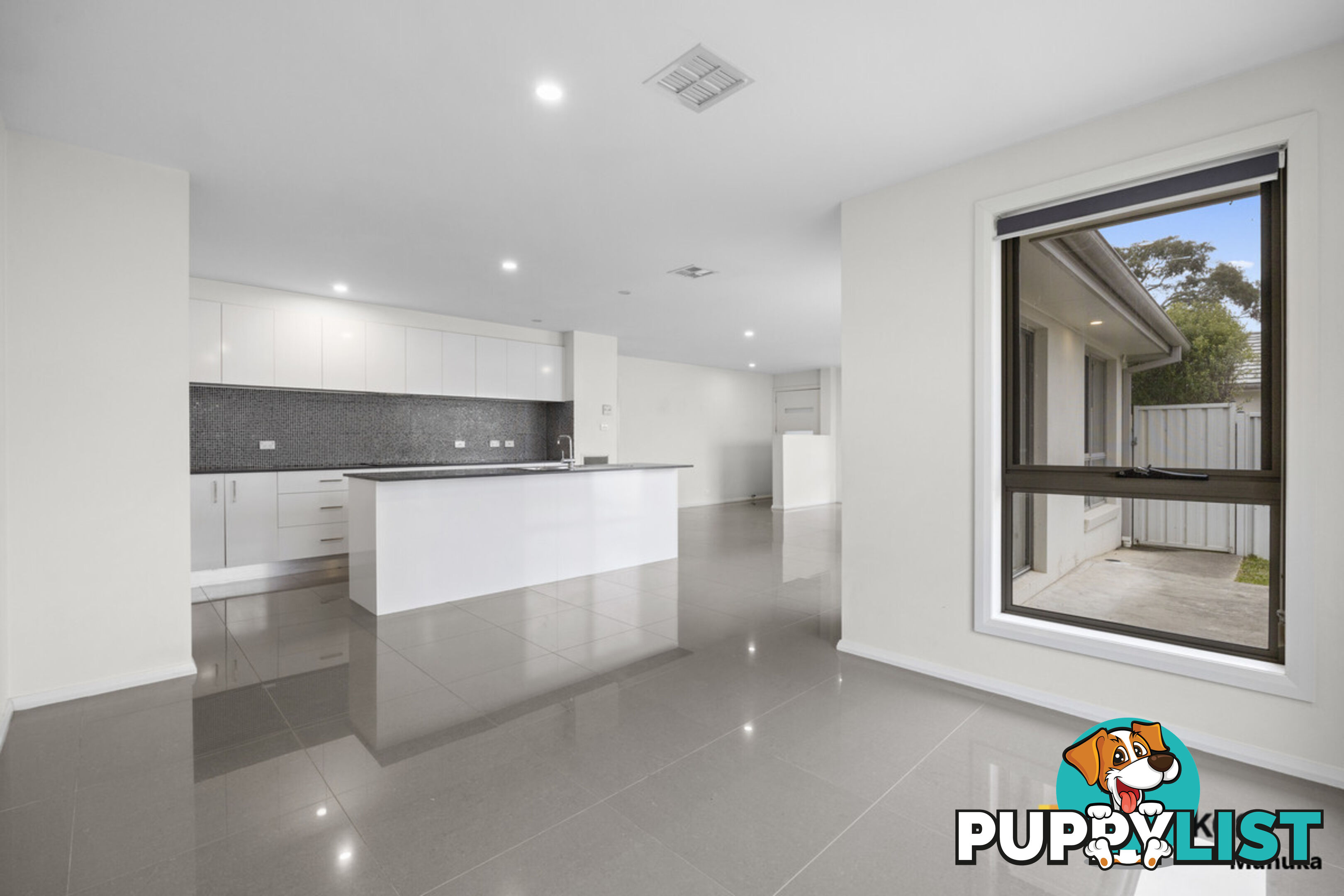 54B McCulloch Street CURTIN ACT 2605