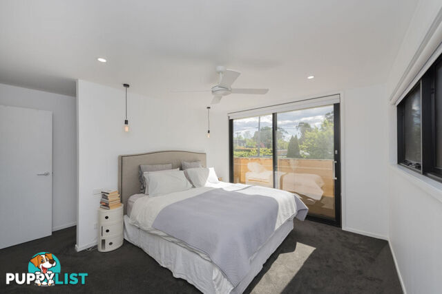 11 Loch Street YARRALUMLA ACT 2600
