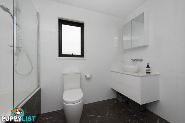 11 Loch Street YARRALUMLA ACT 2600