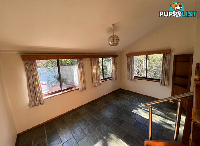 8 Wells Gardens, GRIFFITH ACT 2603