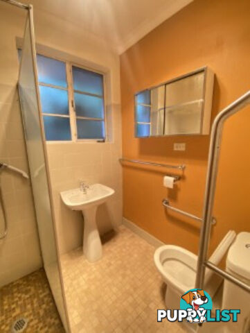 8 Wells Gardens, GRIFFITH ACT 2603