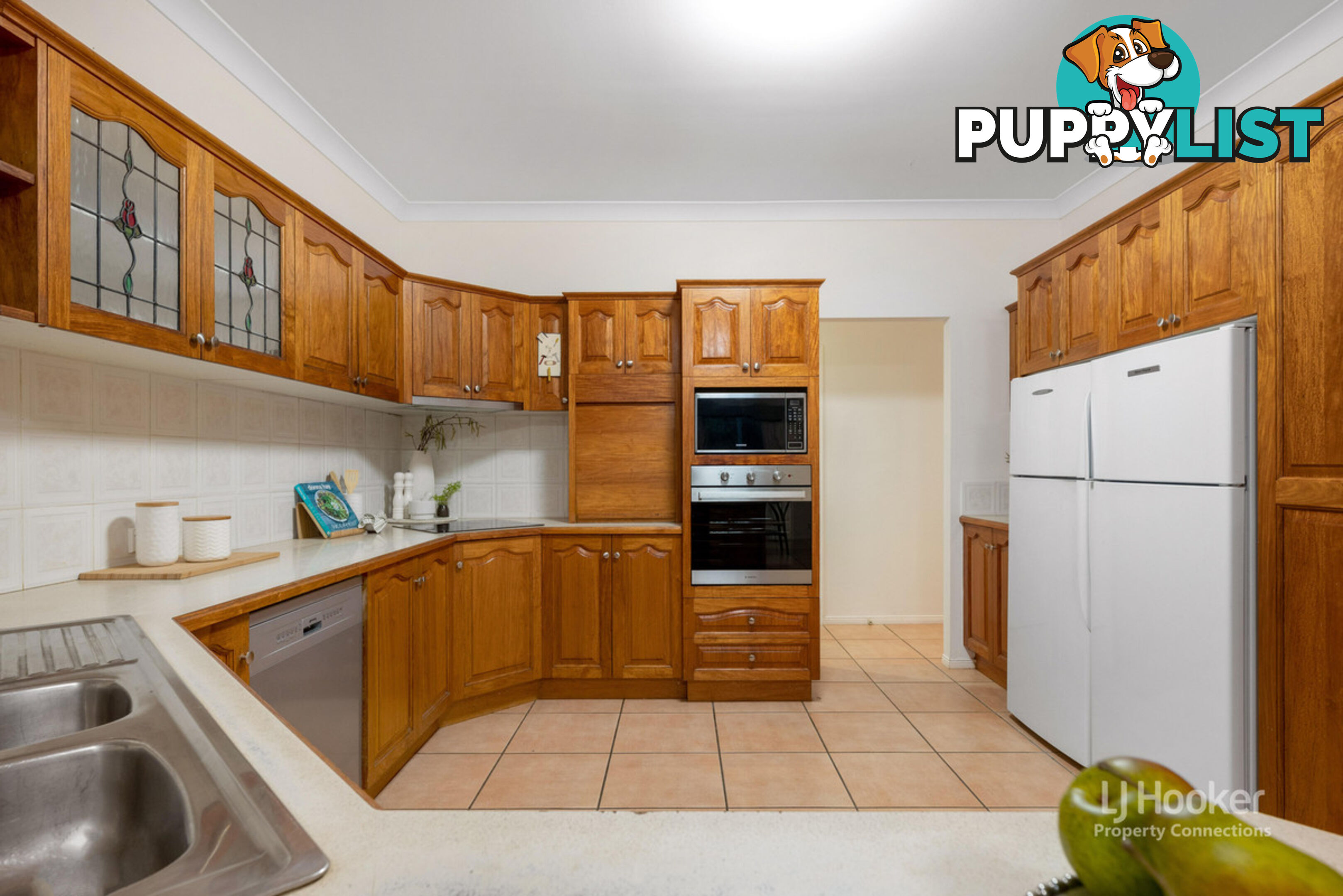 12 Brandy Court EATONS HILL QLD 4037