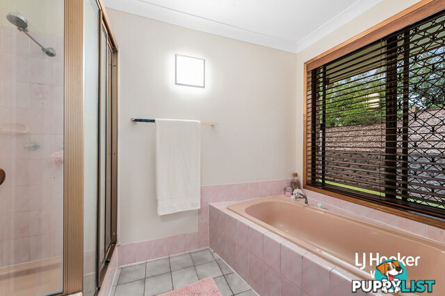 12 Beech Drive CASHMERE QLD 4500