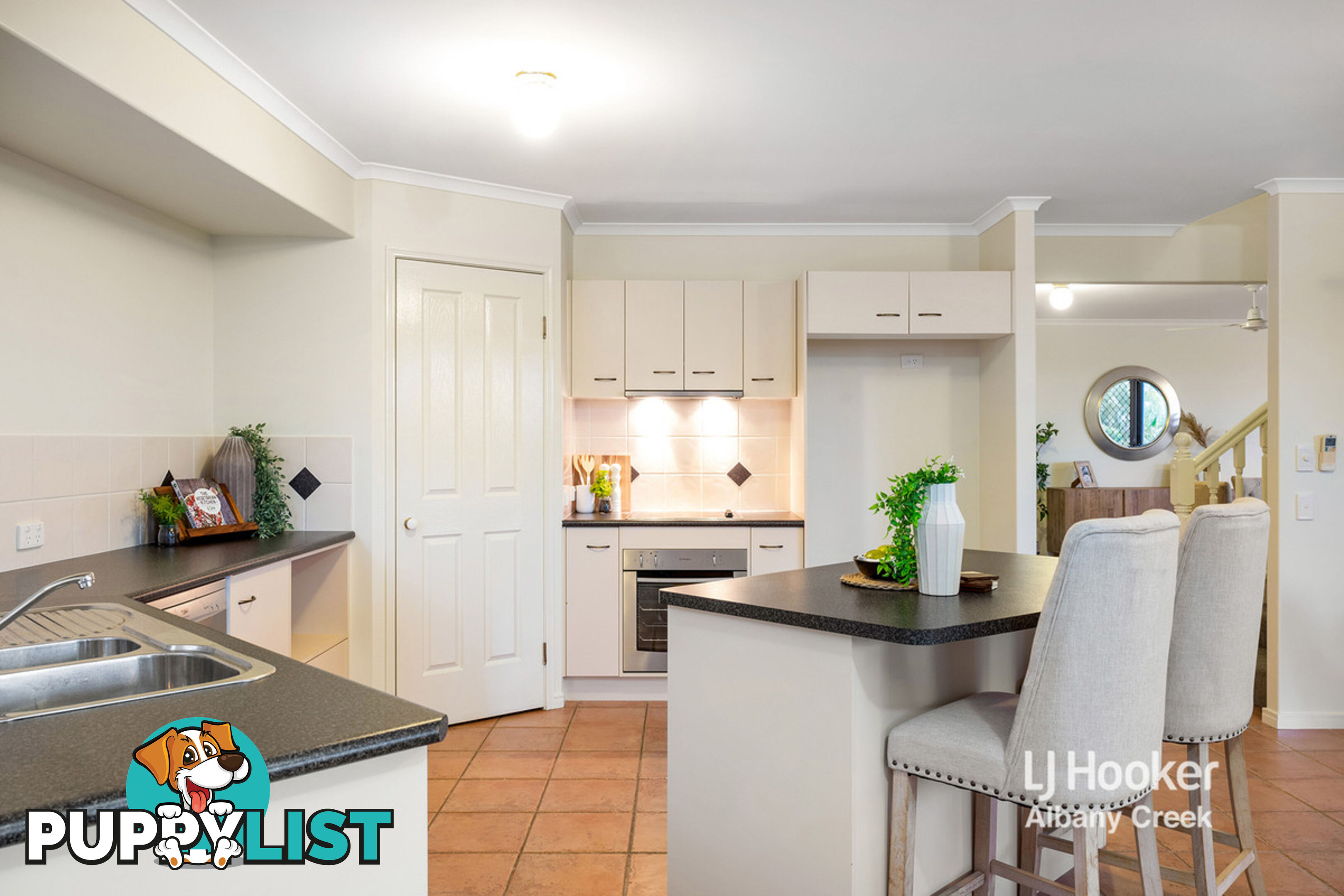 9 Emanual Court EATONS HILL QLD 4037