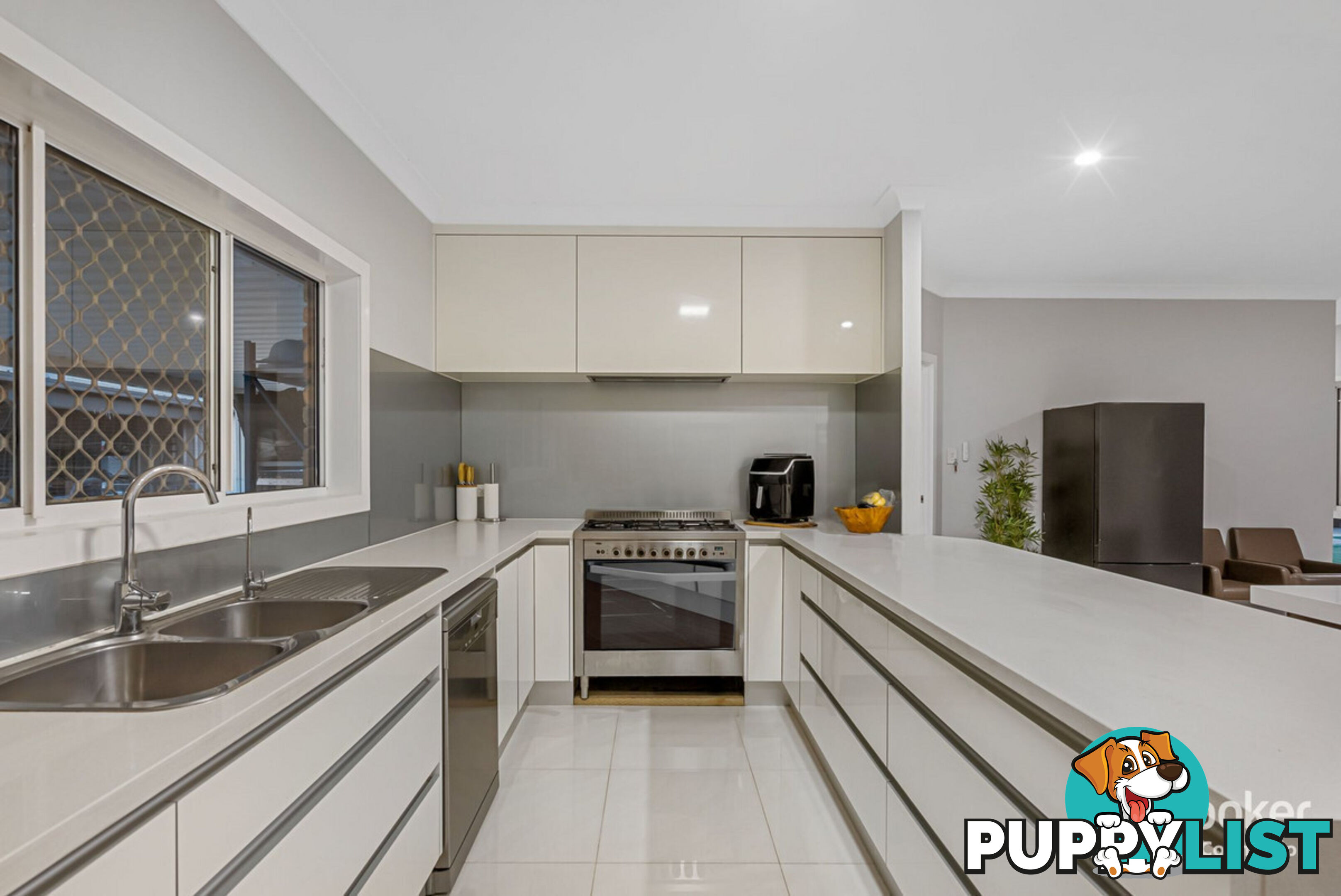 14 Raven Court WARNER QLD 4500