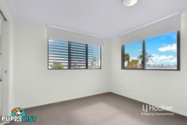 13/223 Tufnell Road BANYO QLD 4014