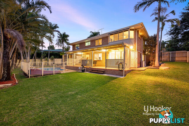 17 Atoll Crescent EATONS HILL QLD 4037