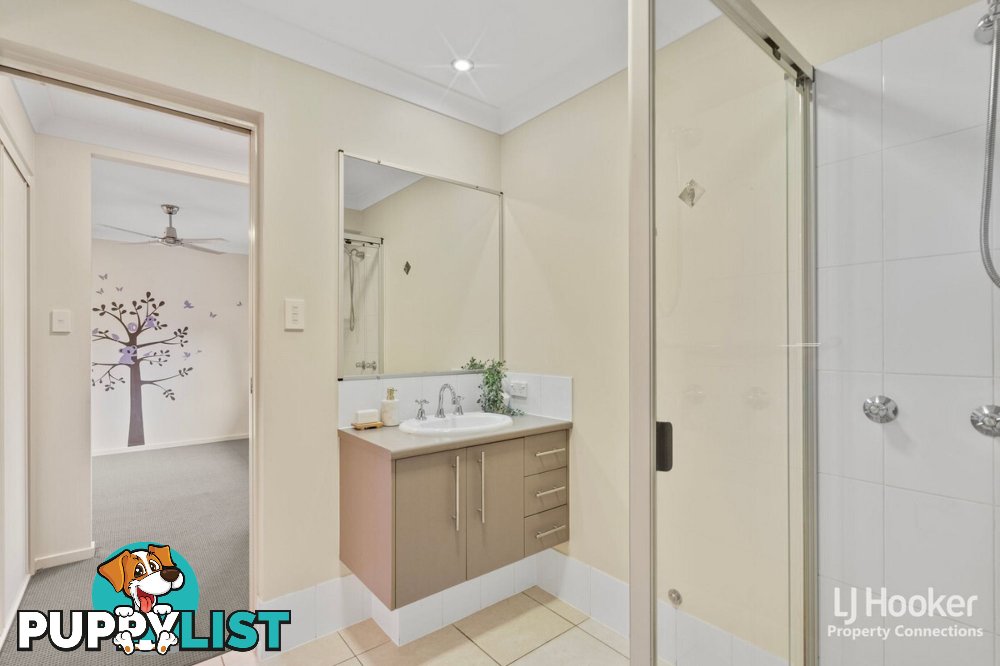 3 Tributary Court EATONS HILL QLD 4037